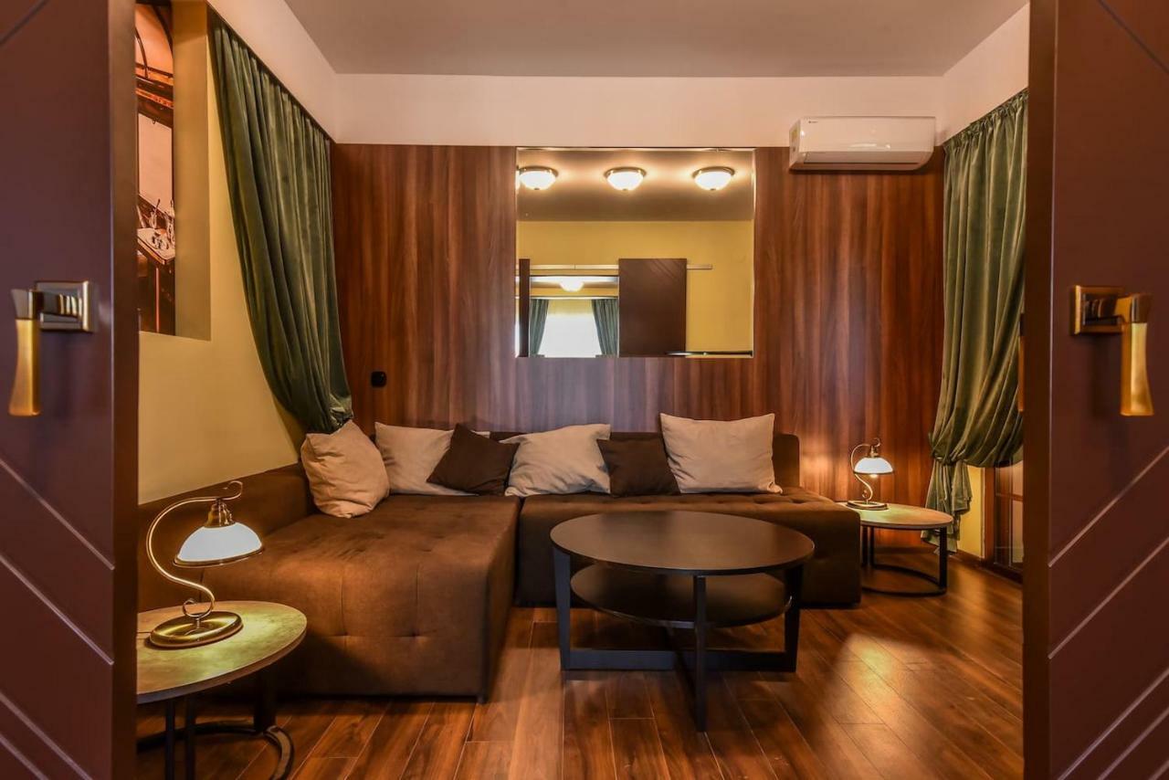 סופיה Palace Of Culture 2-Bedroom Retreat On Skobelev Blvd מראה חיצוני תמונה